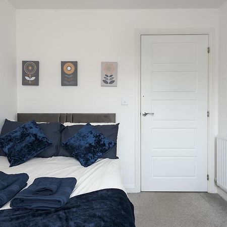 Two Bedroom Apartment - Milton Keynes By Aryas Properties Broughton  Dış mekan fotoğraf