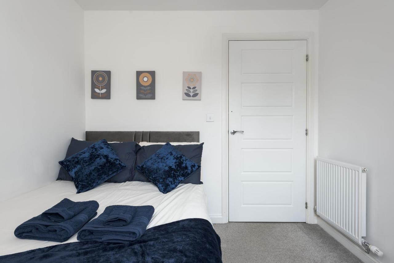 Two Bedroom Apartment - Milton Keynes By Aryas Properties Broughton  Dış mekan fotoğraf