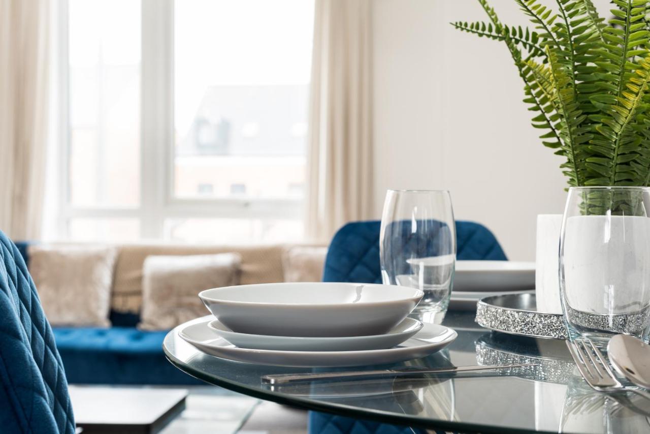 Two Bedroom Apartment - Milton Keynes By Aryas Properties Broughton  Dış mekan fotoğraf