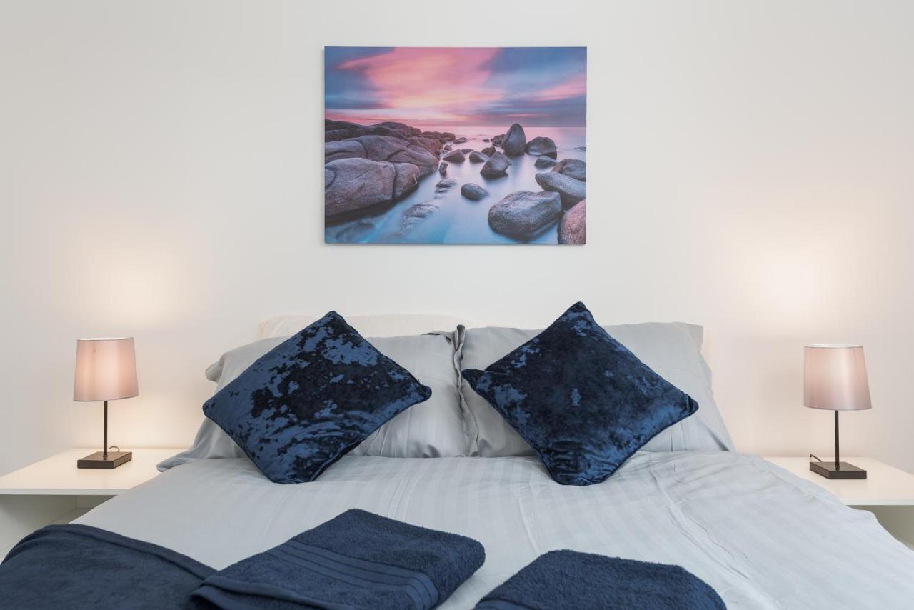Two Bedroom Apartment - Milton Keynes By Aryas Properties Broughton  Dış mekan fotoğraf