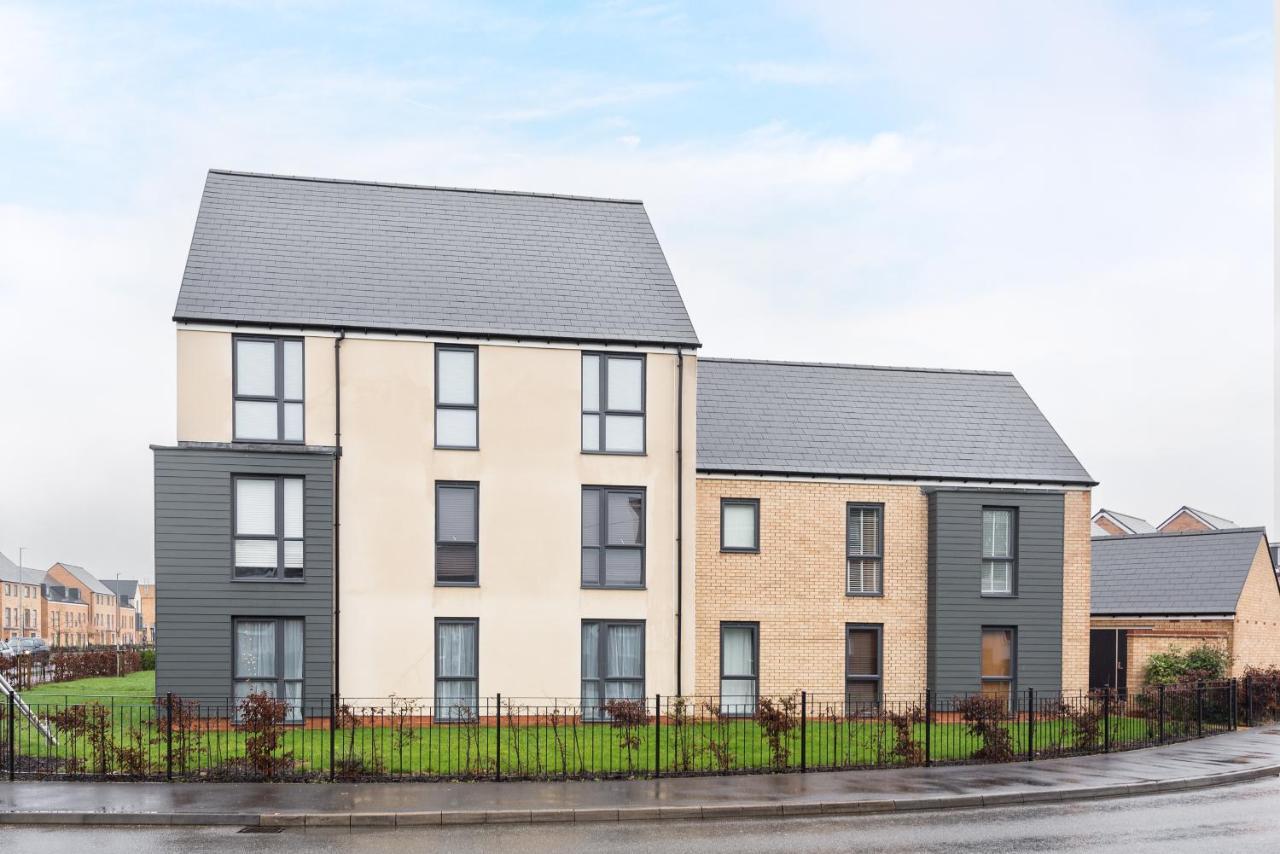 Two Bedroom Apartment - Milton Keynes By Aryas Properties Broughton  Dış mekan fotoğraf
